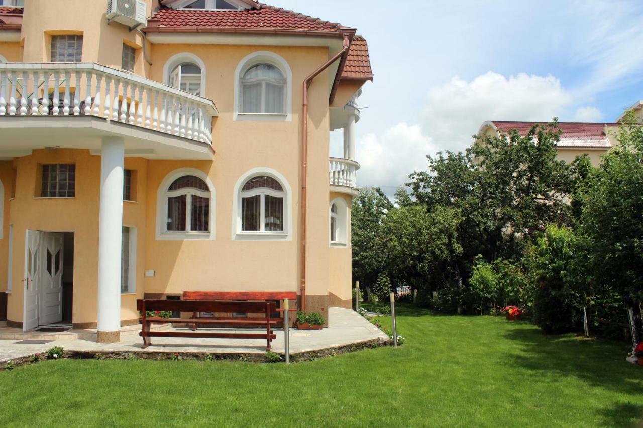 فندق Casa Monica Băile Felix المظهر الخارجي الصورة